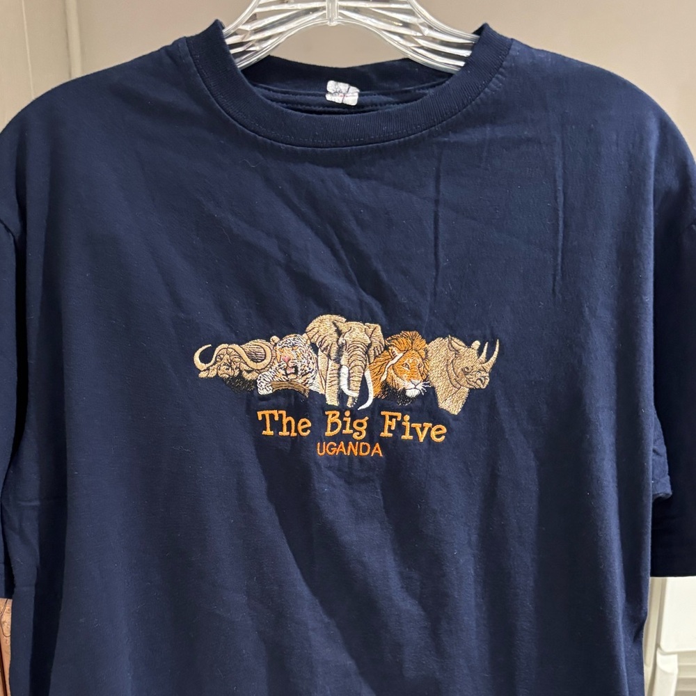 Embroidered Navy blue vintage The Big Five Uganda T-Shirt Large short sleeve